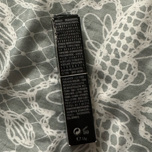 Georgio Armani Long Wear Vivid Color Lipstick - 504 flirt - Picture 5 of 8